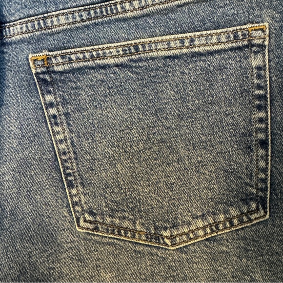 J.Crew Mid-Rise Denim Shorts Lakeshore wash - Picture 7 of 9